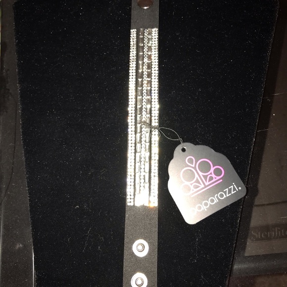 Jewelry - Picture 8 of 8